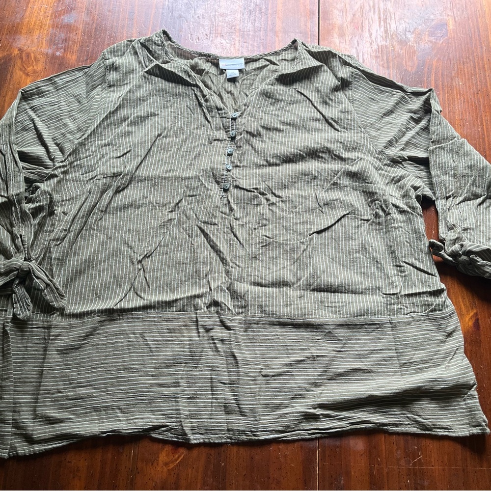 Liz Claiborne Casual Olive Shirt